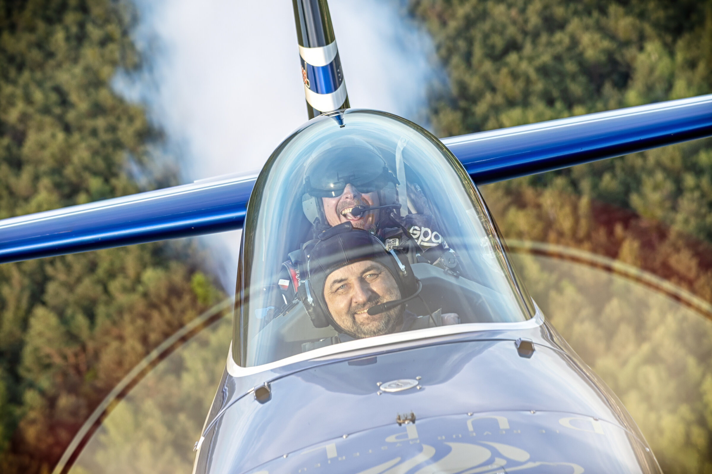 Akrobacja Extra 300L SP-EKS w powietrzu