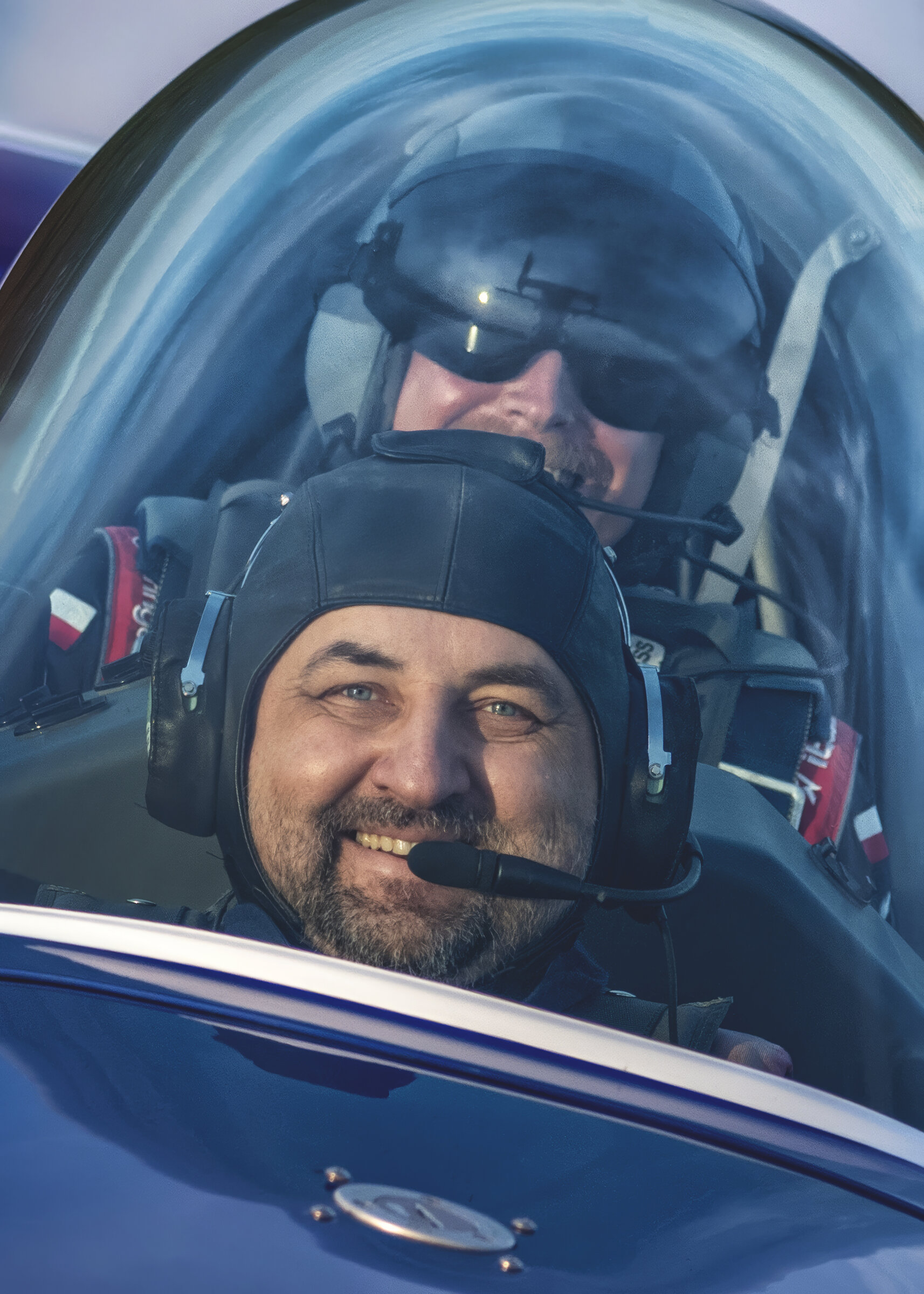 Extra 300L SP-EKS - przelot z dymem