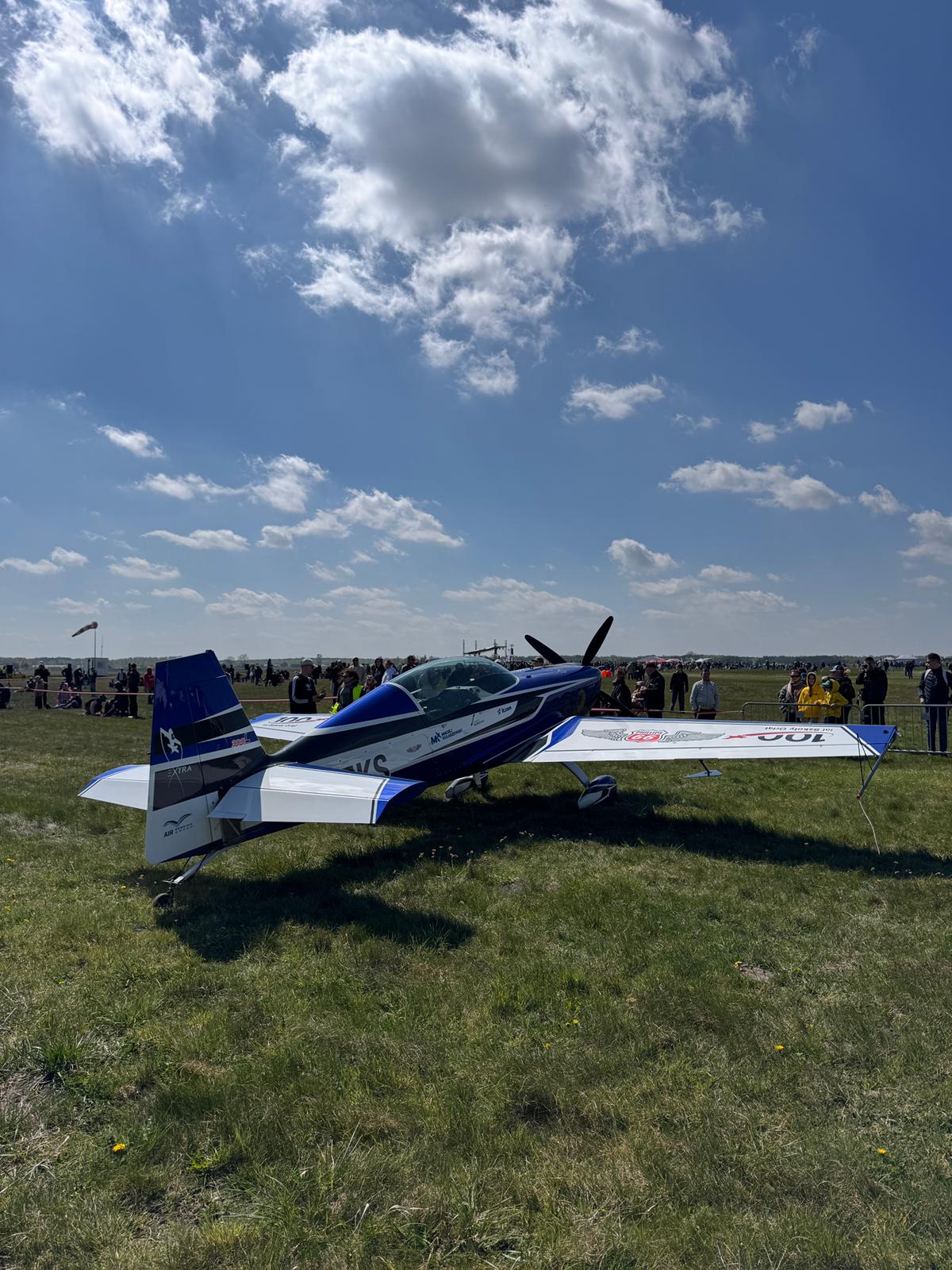 Extra 300L SP-EKS w pokazie, JedlinSky 2026 - kadr 9
